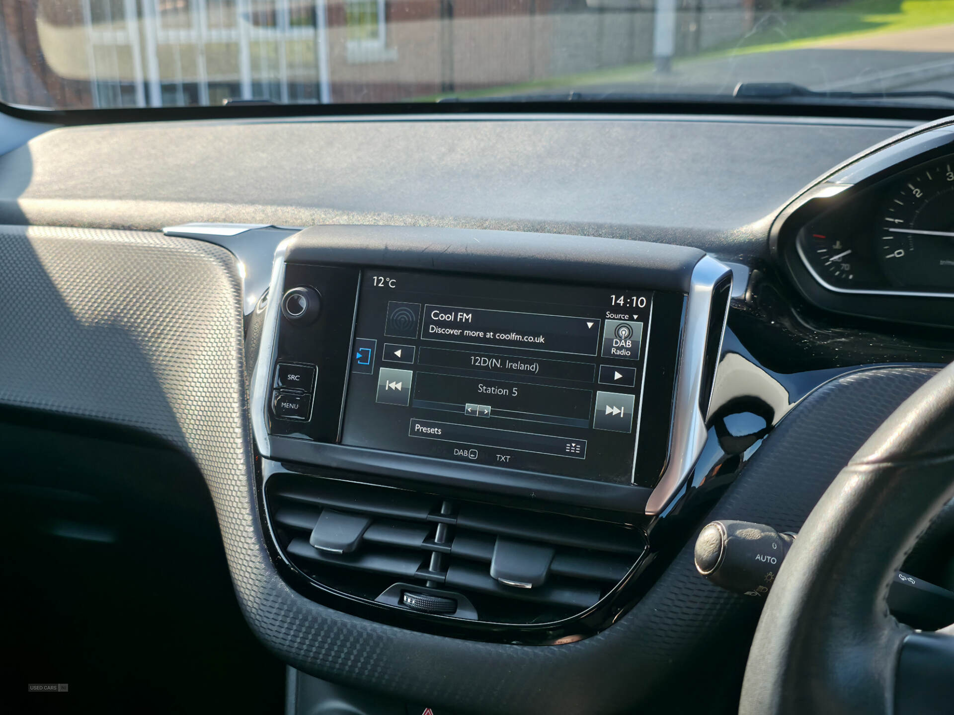 Oct 2015 Peugeot 208 1.2 PureTech 82 Active 5dr