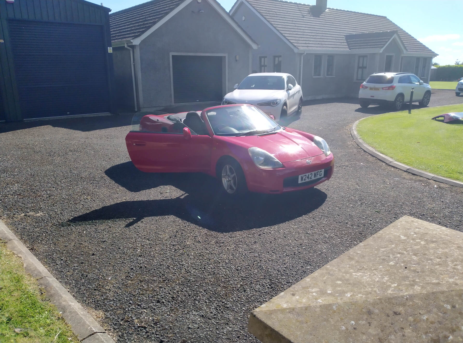 Apr 2000 Toyota MR2 1.8 VVTi 2dr [AC+Hard Top]