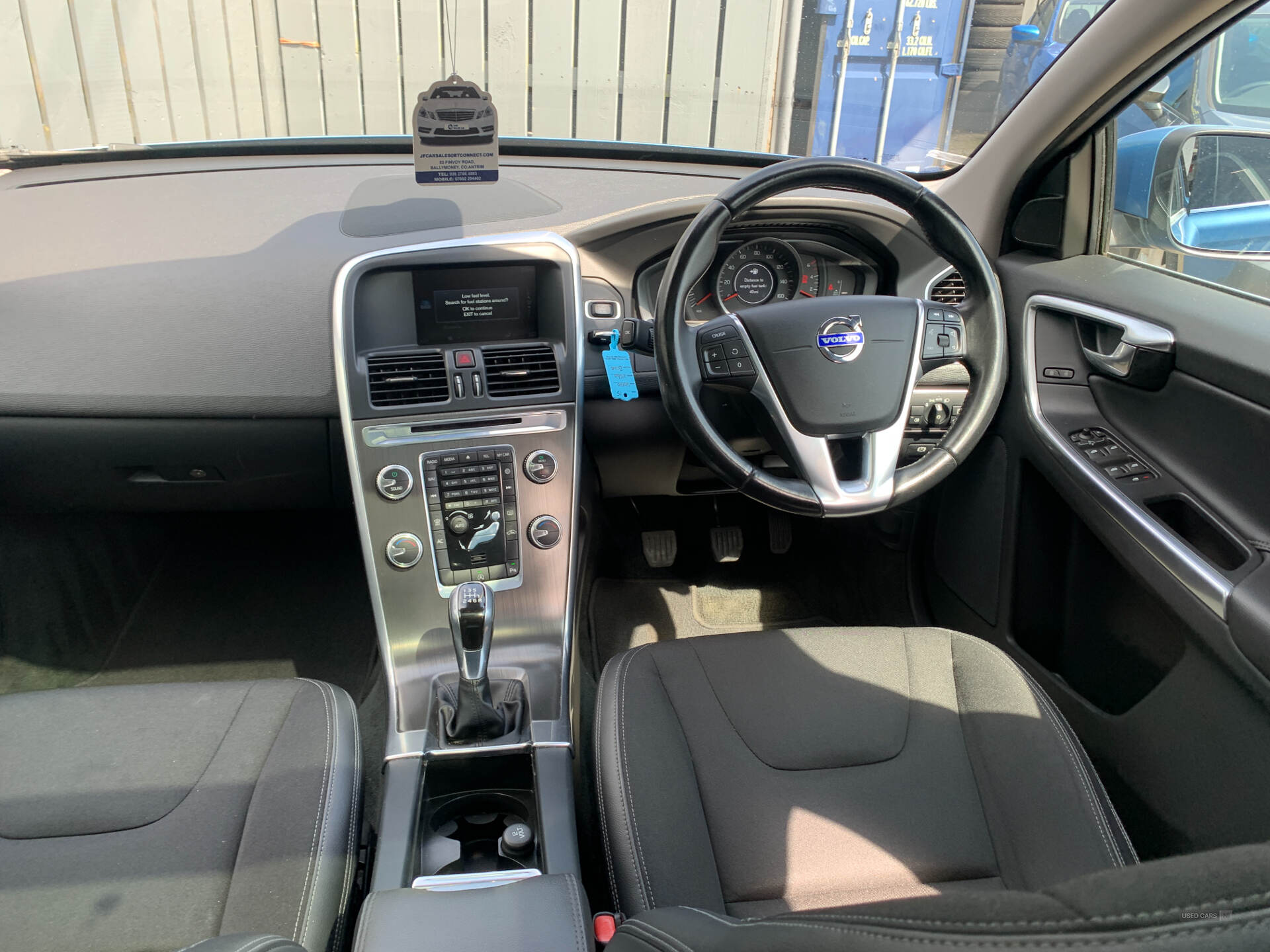 Jan 2015 Volvo XC60 D4 [181] SE Nav 5dr
