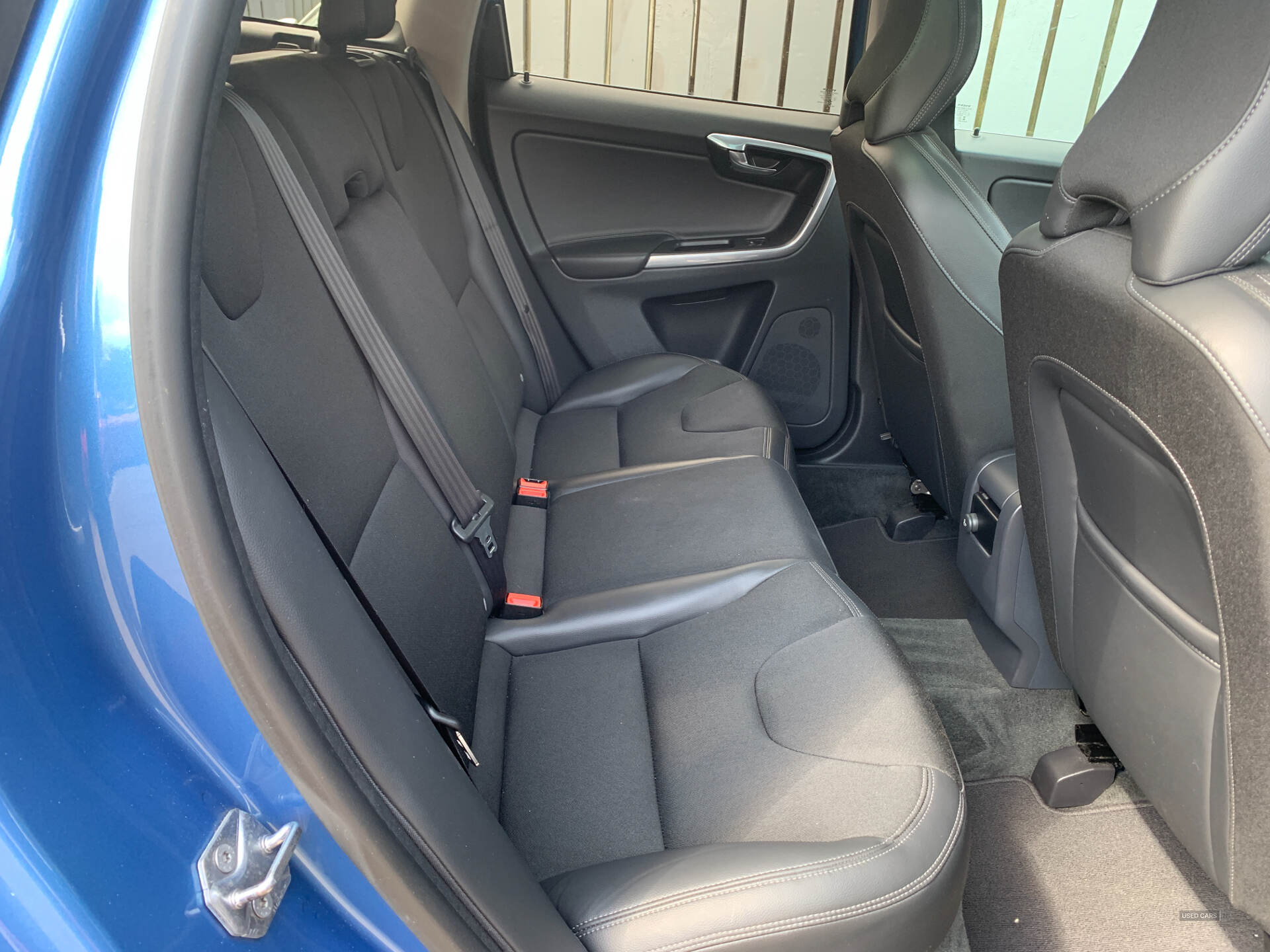 Jan 2015 Volvo XC60 D4 [181] SE Nav 5dr