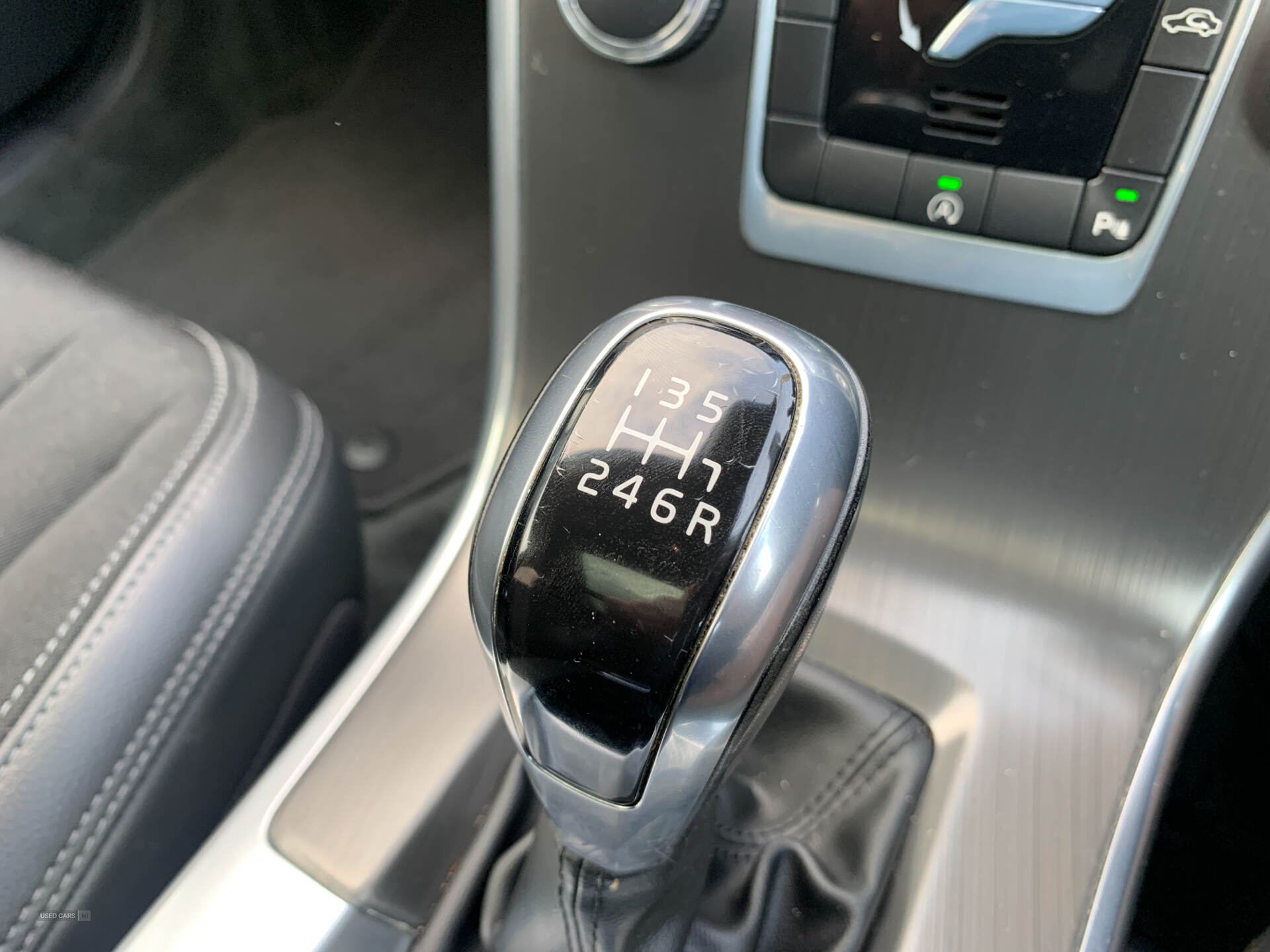 Jan 2015 Volvo XC60 D4 [181] SE Nav 5dr