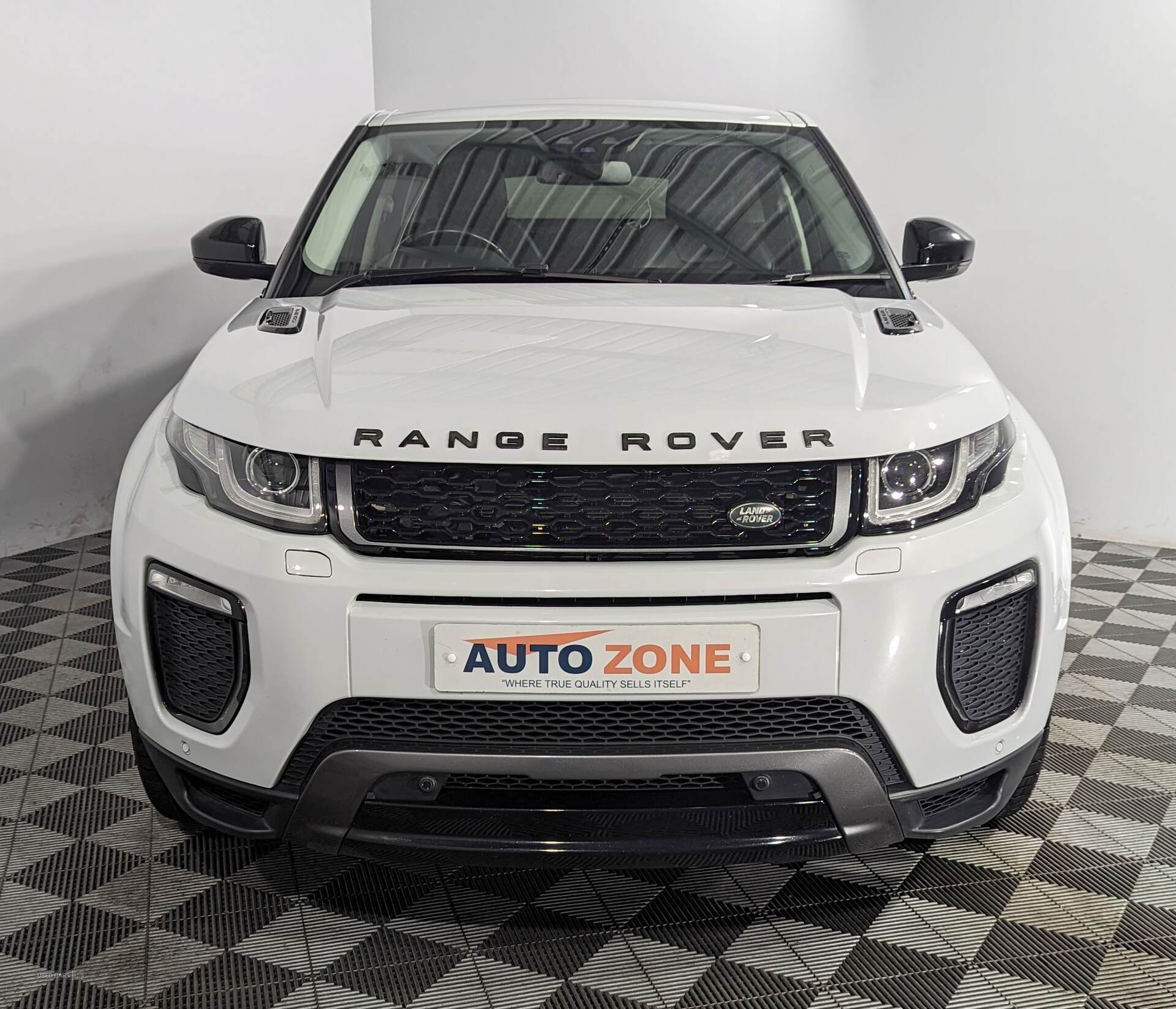 Apr 2016 Land Rover Range Rover Evoque 2.0 TD4 HSE Dynamic 5dr