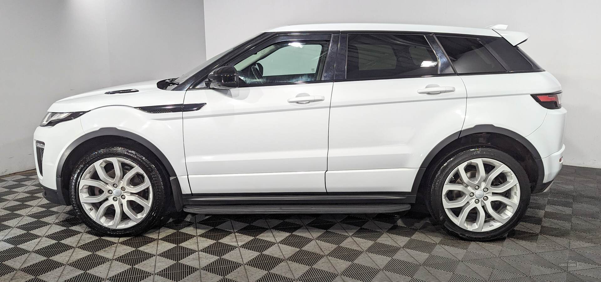 Apr 2016 Land Rover Range Rover Evoque 2.0 TD4 HSE Dynamic 5dr