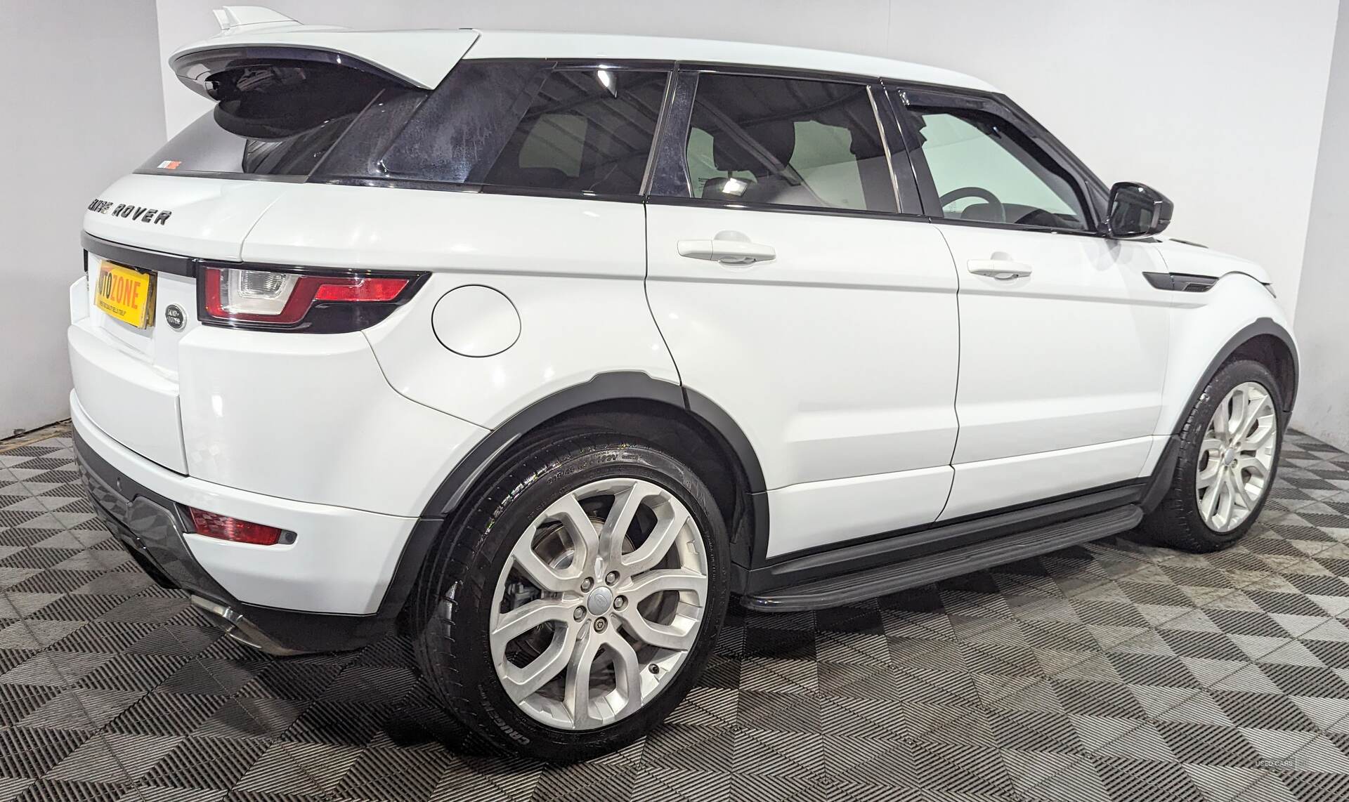 Apr 2016 Land Rover Range Rover Evoque 2.0 TD4 HSE Dynamic 5dr