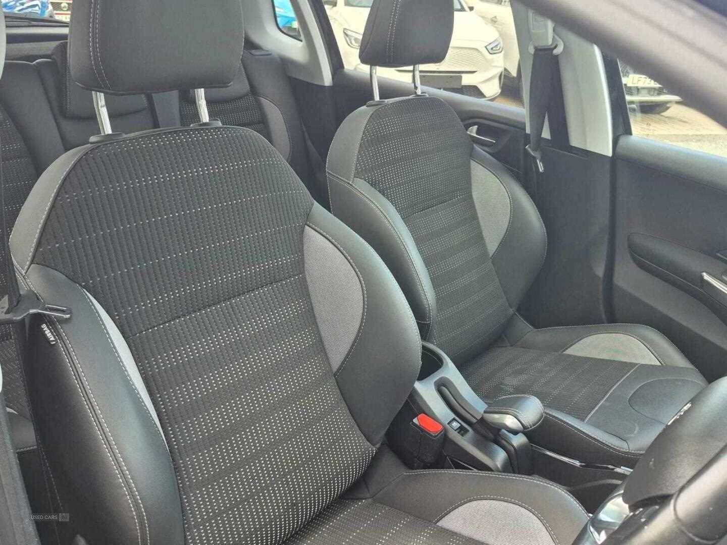 Apr 2018 Peugeot 2008 1.2 PureTech Allure Premium 5dr