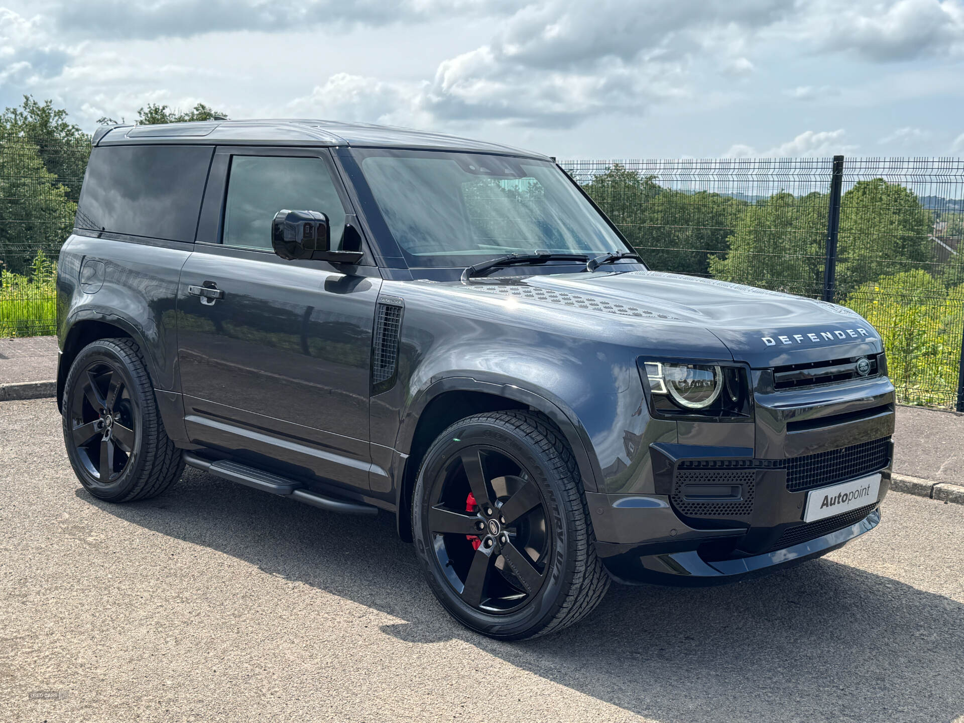 Jan 2025 Land Rover Defender 