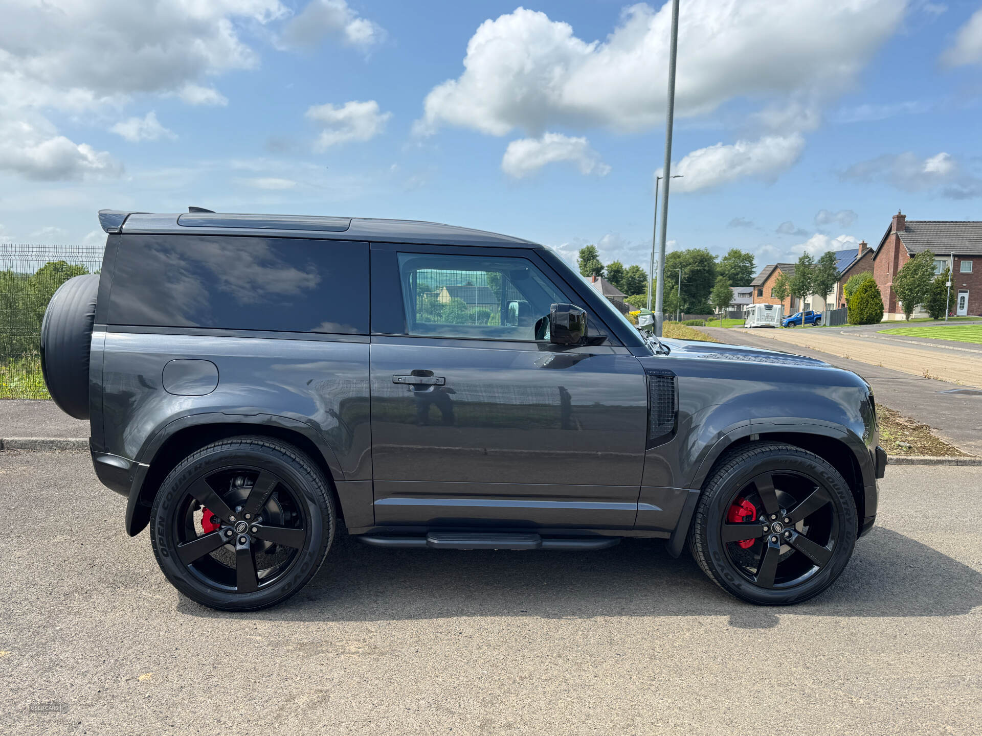 Jan 2025 Land Rover Defender 