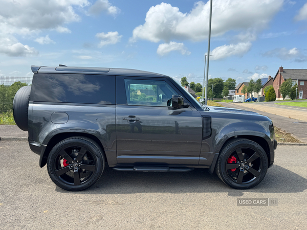 Land Rover Defender in Antrim