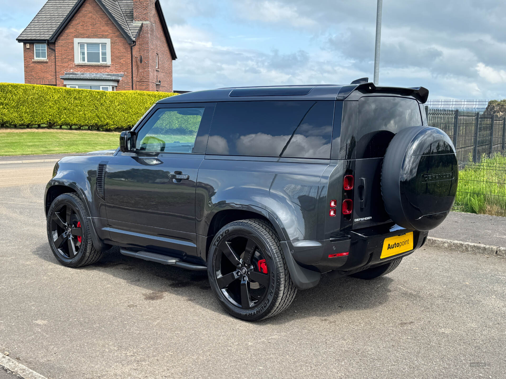 Jan 2025 Land Rover Defender 
