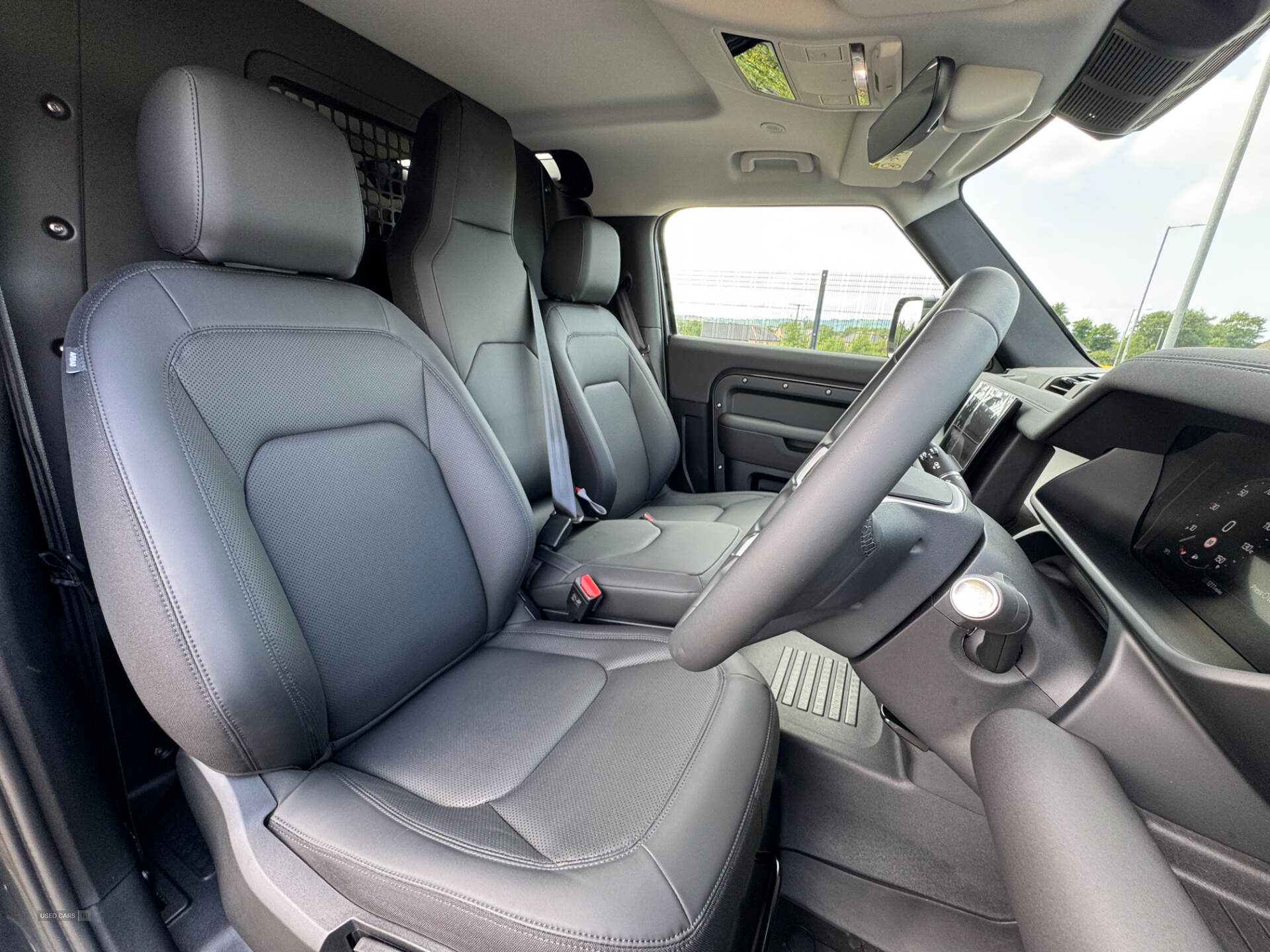 Jan 2025 Land Rover Defender 