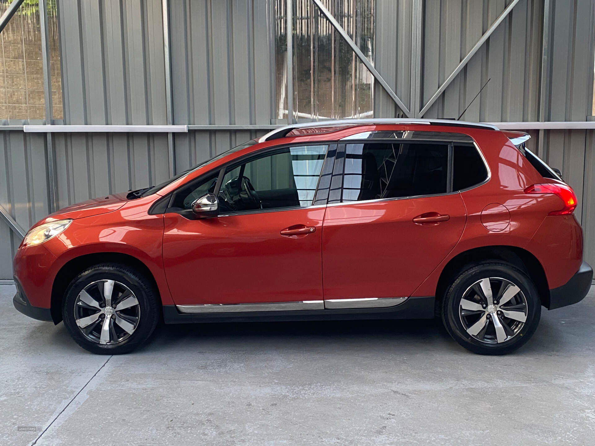 Feb 2016 Peugeot 2008 1.6 BlueHDi 100 Allure 5dr [Non Start Stop]