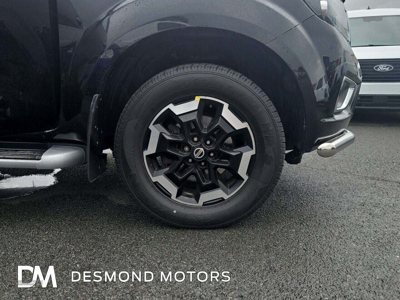 Sep 2019 Nissan Navara Double Cab Pick Up Tekna 2.3dCi 190 TT 4WD Auto