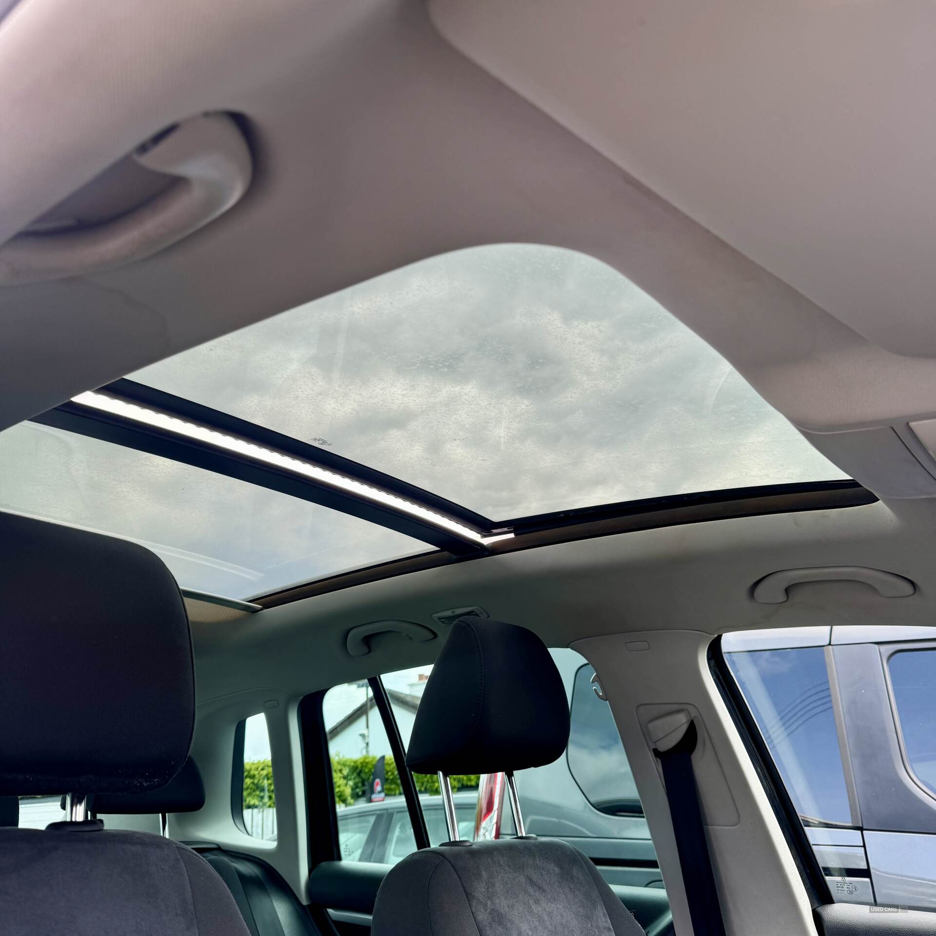 Volkswagen Tiguan DIESEL ESTATE in Down