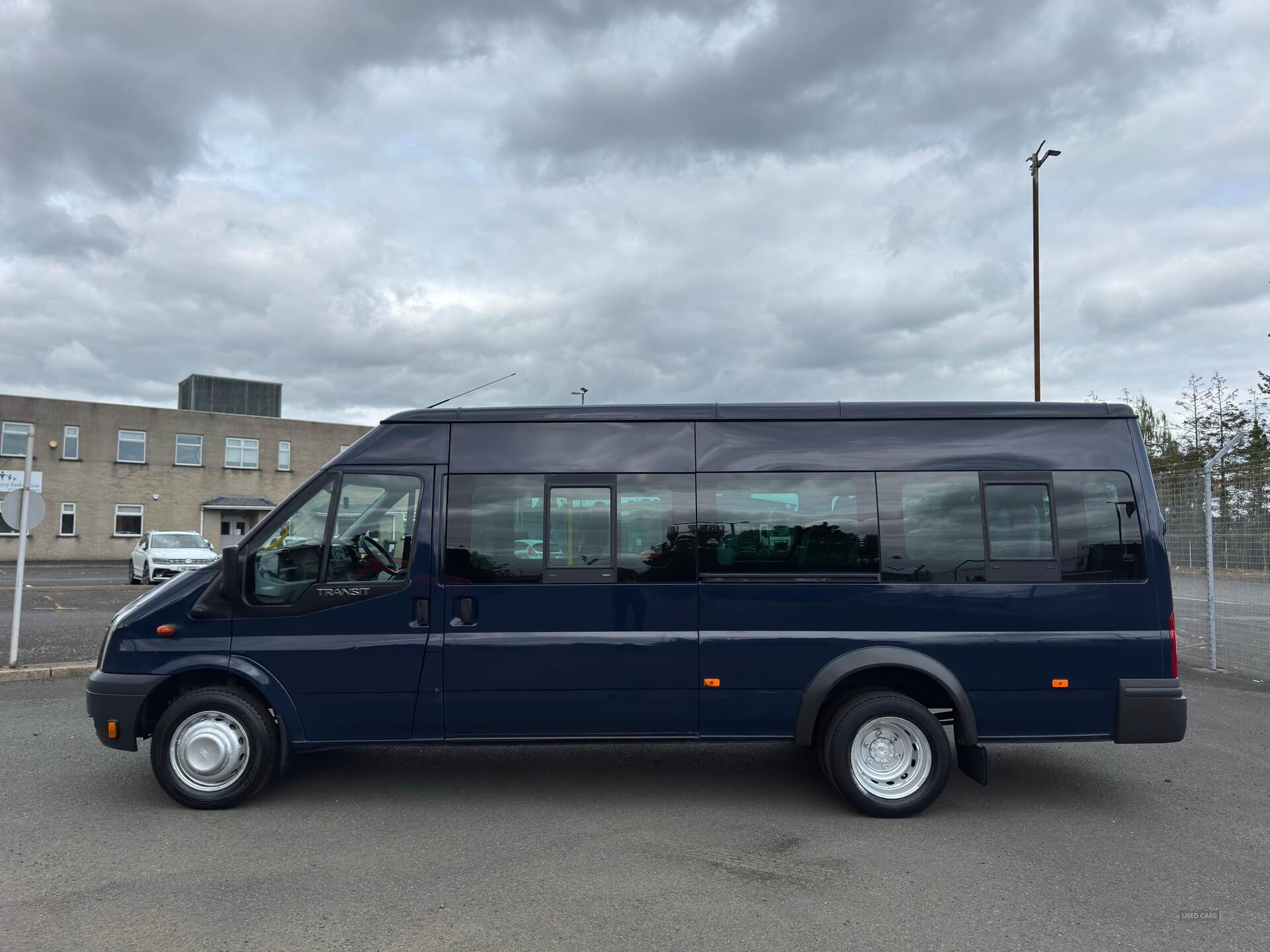 Sep 2012 Ford Transit Medium Roof 17 Seater TDCi 135ps