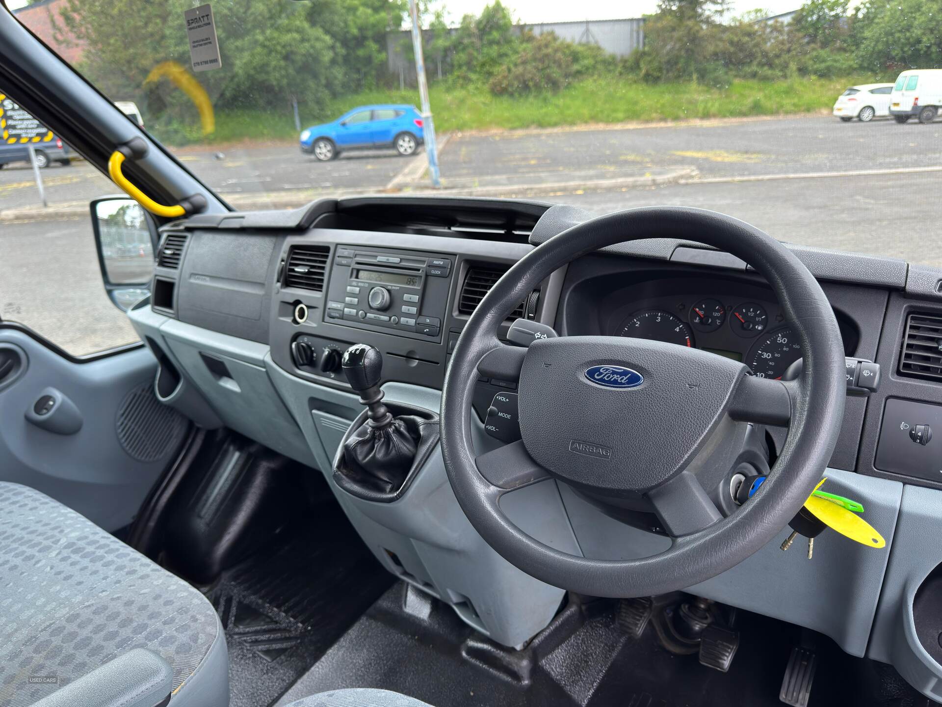 Sep 2012 Ford Transit Medium Roof 17 Seater TDCi 135ps