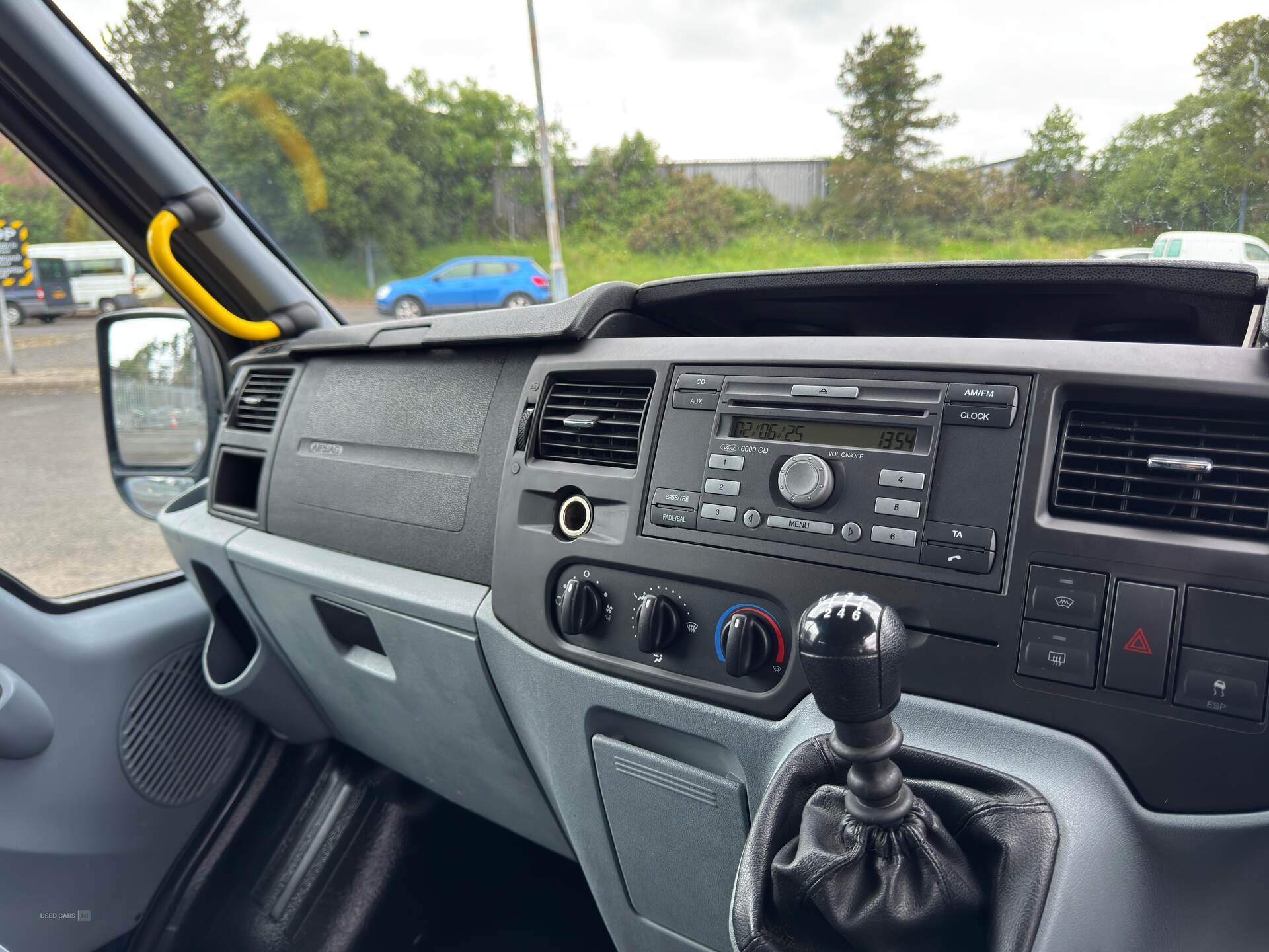 Sep 2012 Ford Transit Medium Roof 17 Seater TDCi 135ps