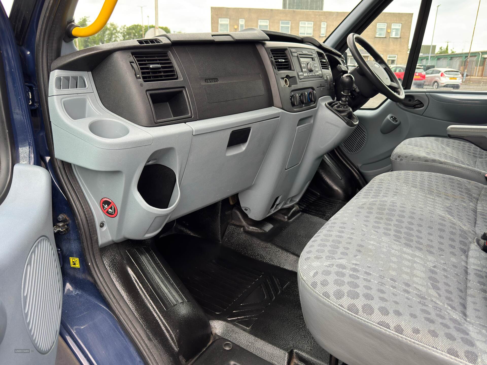Sep 2012 Ford Transit Medium Roof 17 Seater TDCi 135ps