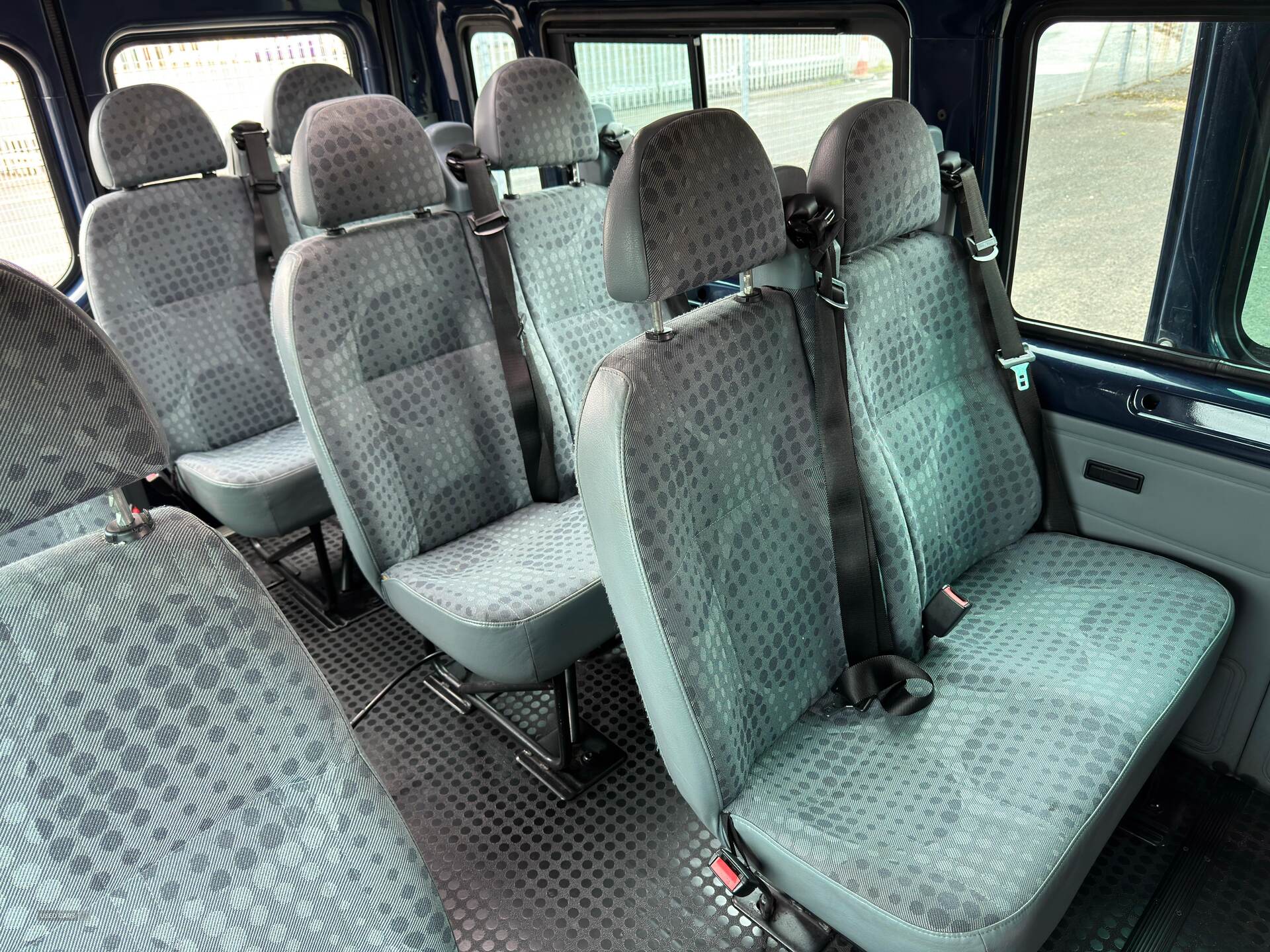 Sep 2012 Ford Transit Medium Roof 17 Seater TDCi 135ps