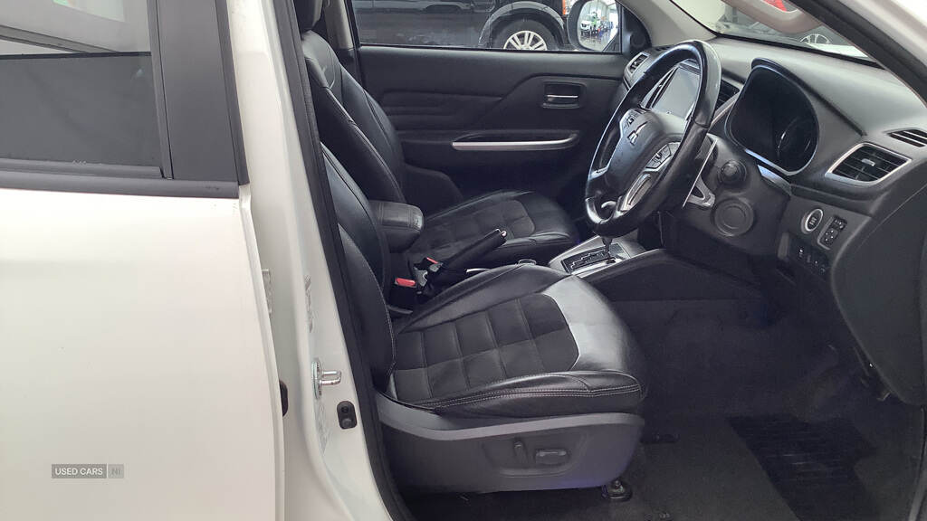 Sep 2020 Mitsubishi L200 Double Cab DI-D 150 Barbarian X 4WD Auto