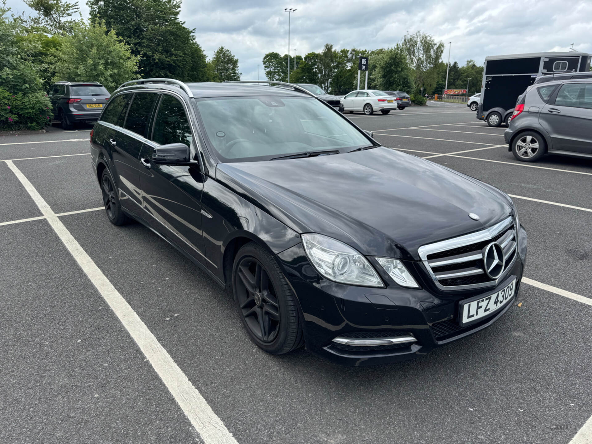 Oct 2012 Mercedes E-Class E220 CDI BlueEFF Avantgarde 5dr Tip Auto [7]