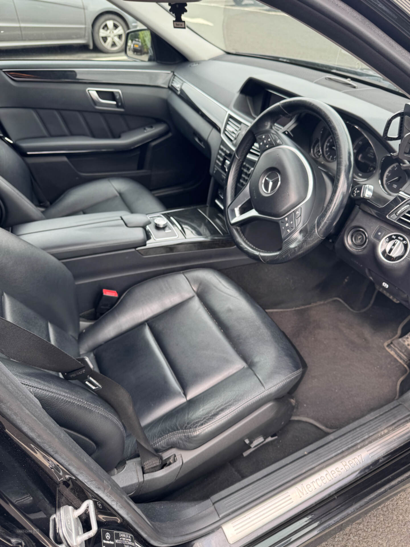 Oct 2012 Mercedes E-Class E220 CDI BlueEFF Avantgarde 5dr Tip Auto [7]