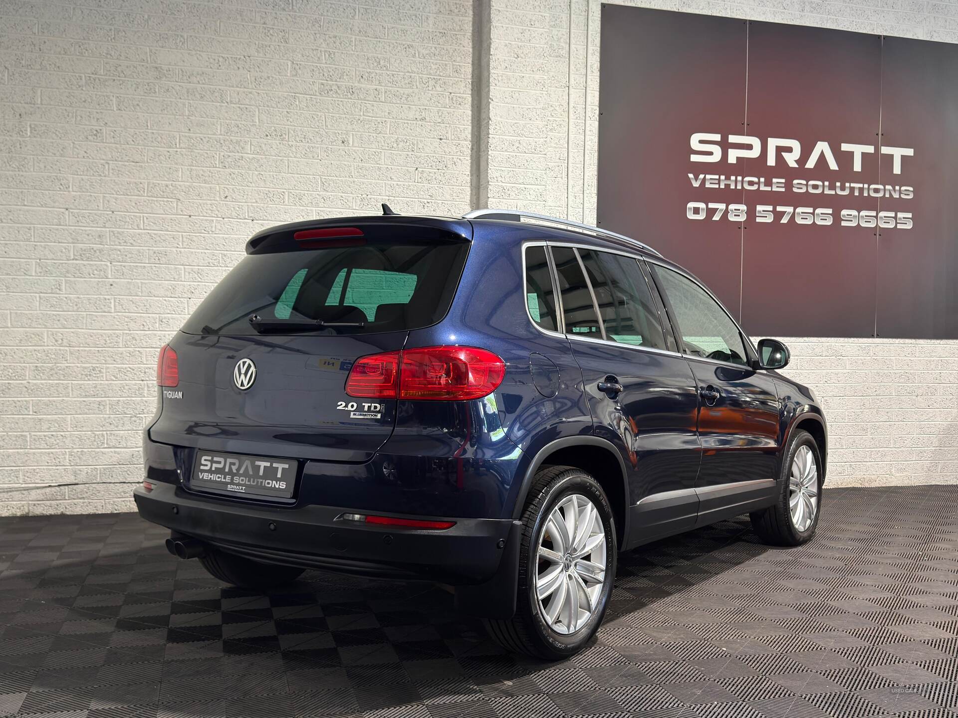 May 2016 Volkswagen Tiguan 2.0 TDi BlueMotion Tech Match Edition 150 5dr 2WD
