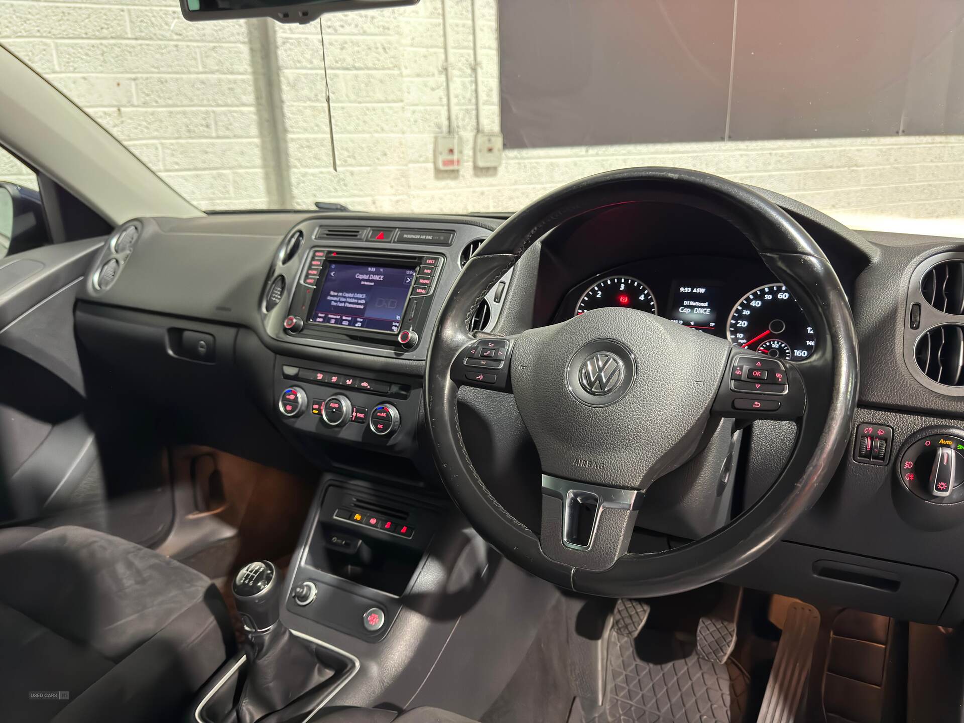 May 2016 Volkswagen Tiguan 2.0 TDi BlueMotion Tech Match Edition 150 5dr 2WD