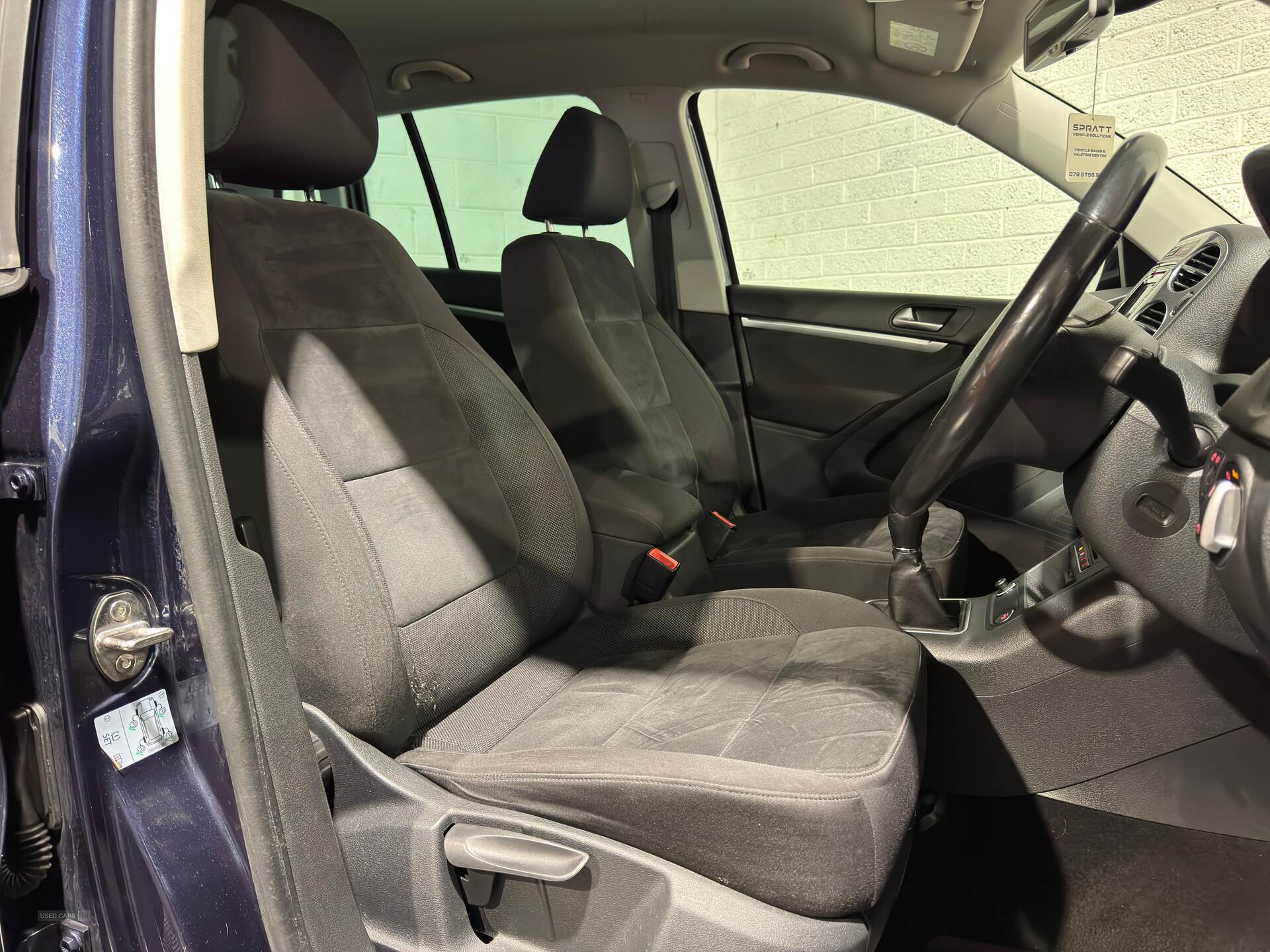 May 2016 Volkswagen Tiguan 2.0 TDi BlueMotion Tech Match Edition 150 5dr 2WD
