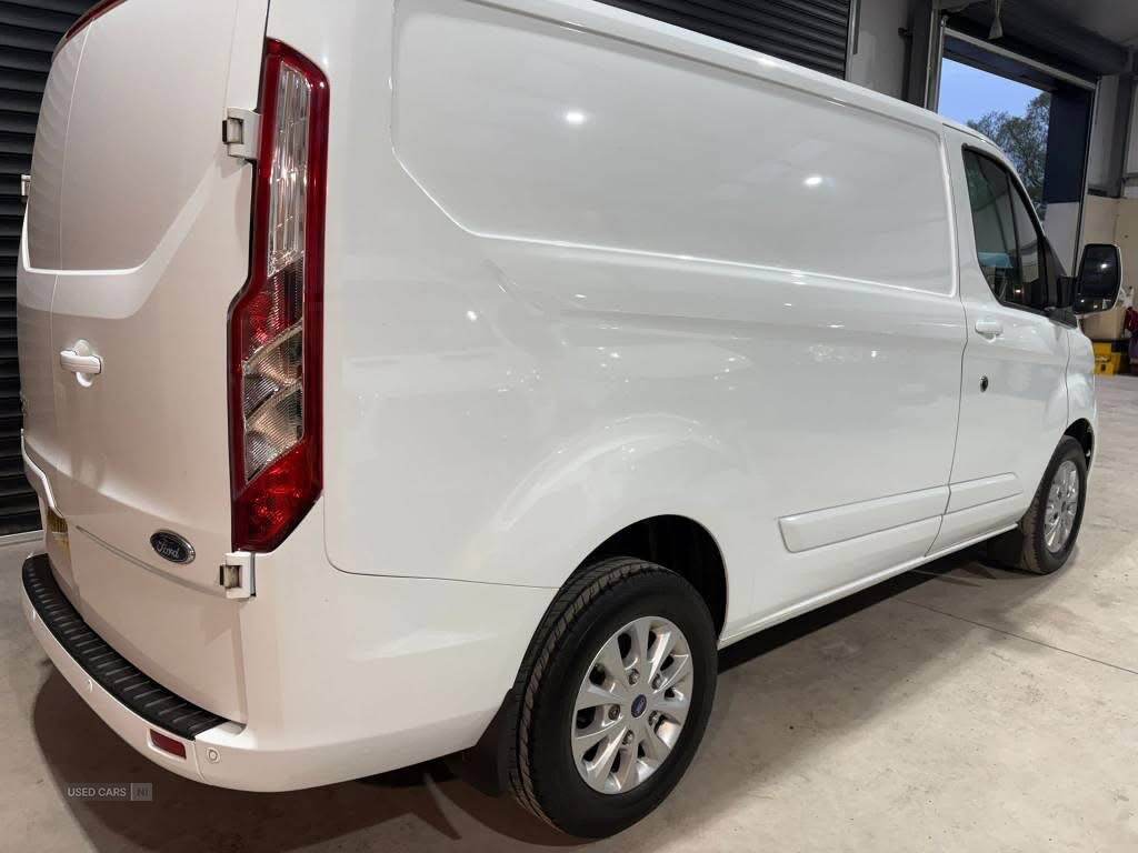Dec 2020 Ford Transit Custom 2.0 EcoBlue 130ps Low Roof Limited Van