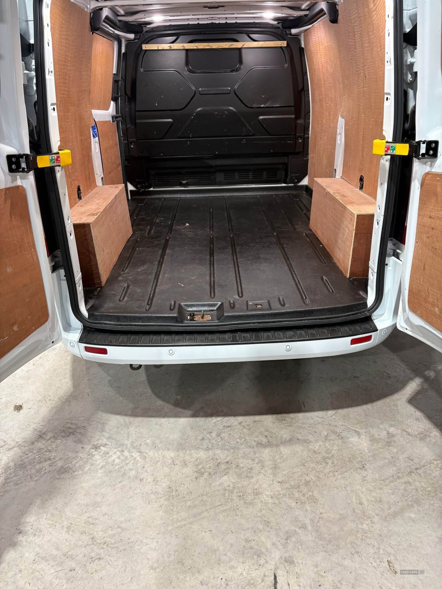 Dec 2020 Ford Transit Custom 2.0 EcoBlue 130ps Low Roof Limited Van