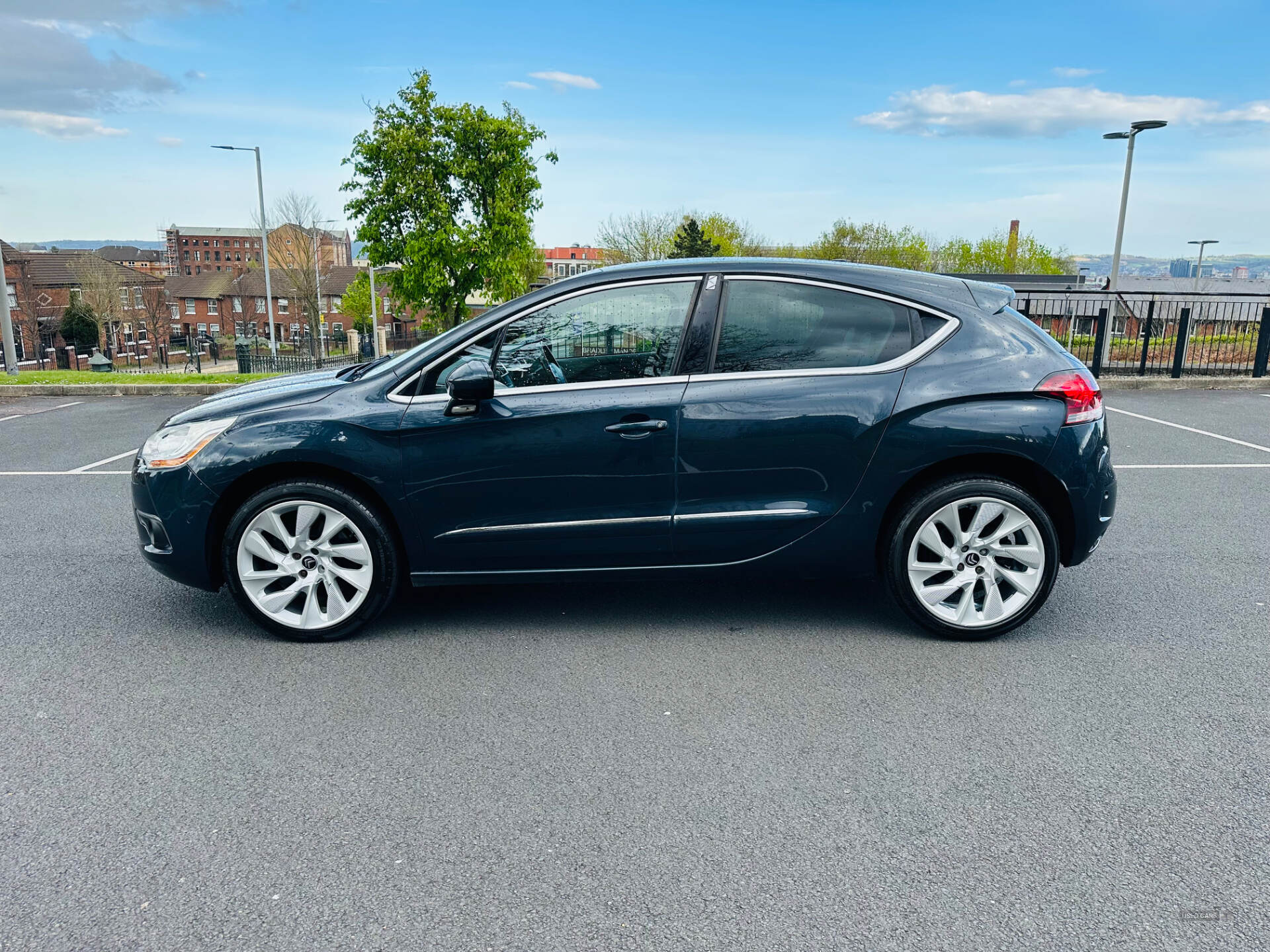 Mar 2012 Citroen DS4 2.0 HDi DSport 5dr