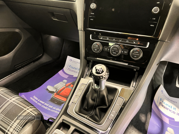 Volkswagen Golf DIESEL ESTATE in Antrim