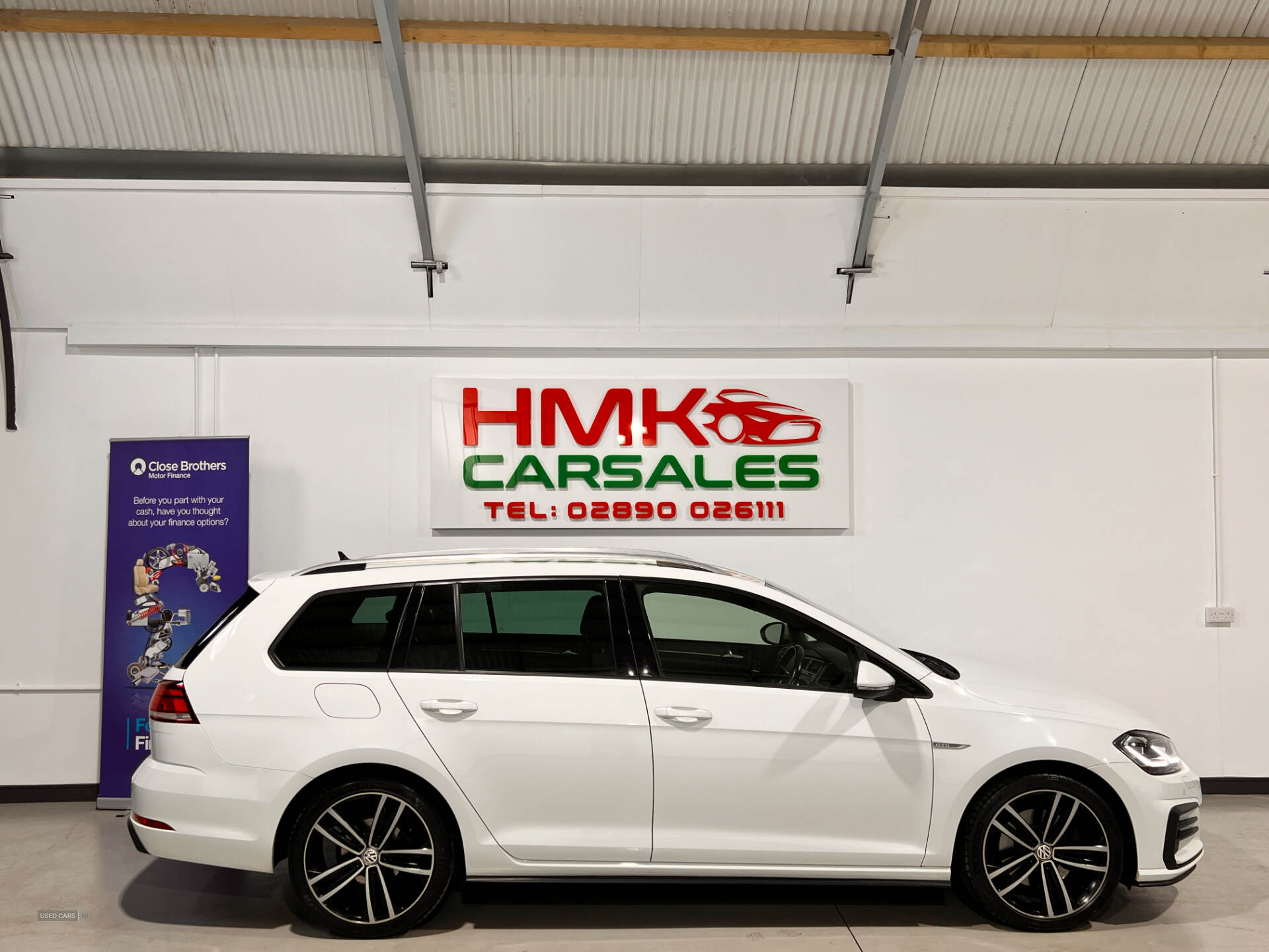 Volkswagen Golf DIESEL ESTATE in Antrim