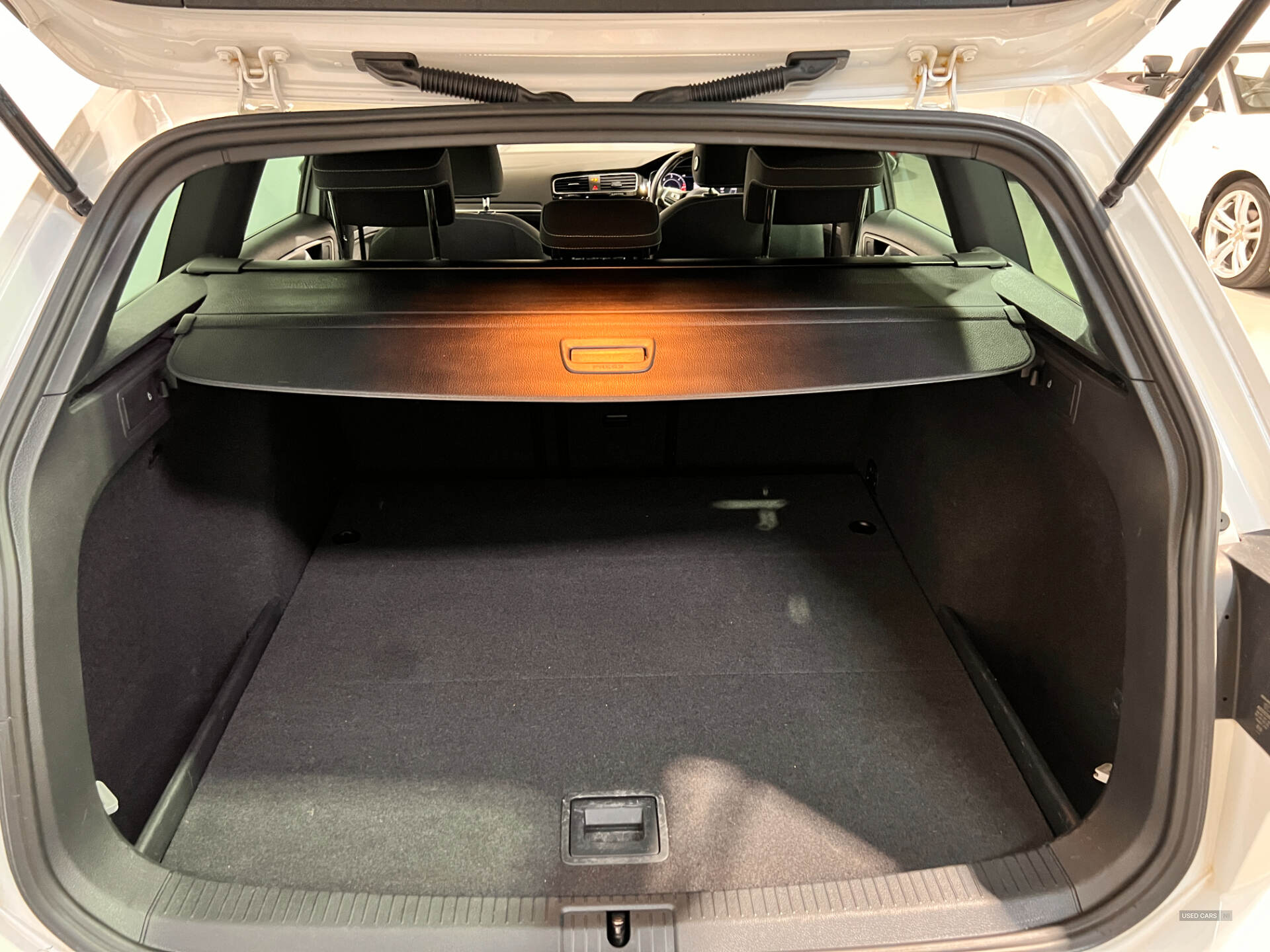 Volkswagen Golf DIESEL ESTATE in Antrim