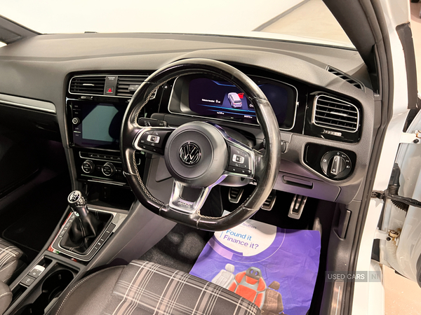 Volkswagen Golf DIESEL ESTATE in Antrim