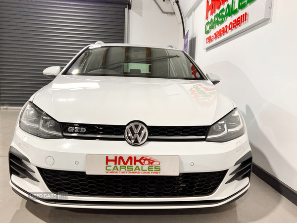 Volkswagen Golf DIESEL ESTATE in Antrim