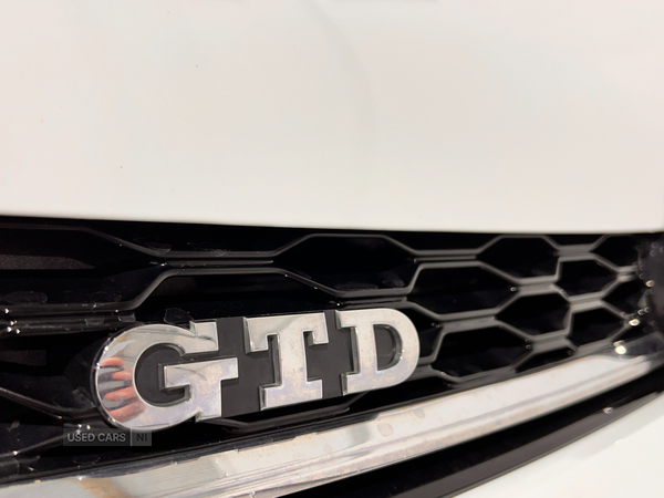 Volkswagen Golf DIESEL ESTATE in Antrim