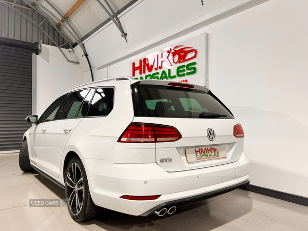 Volkswagen Golf DIESEL ESTATE in Antrim