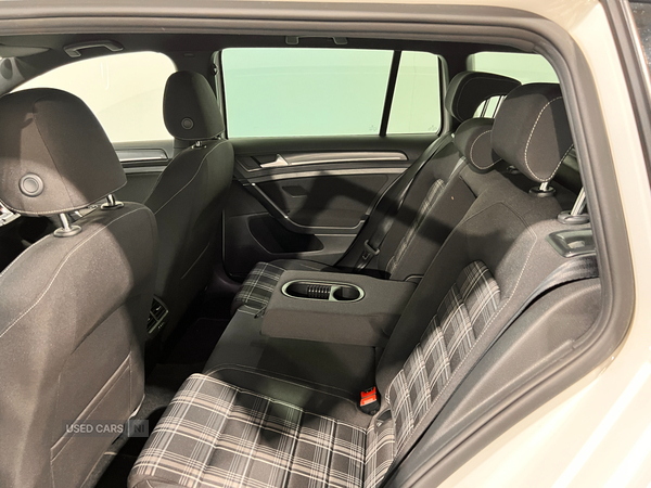 Volkswagen Golf DIESEL ESTATE in Antrim