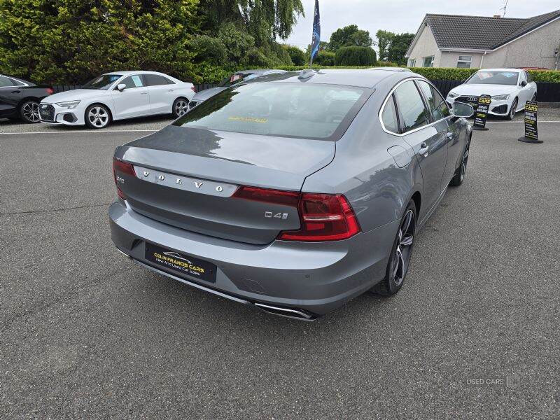 Jan 2019 Volvo S90 2.0 D4 R DESIGN 4dr Geartronic