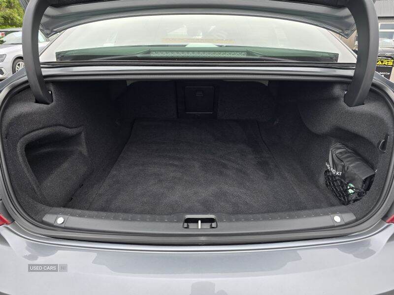 Jan 2019 Volvo S90 2.0 D4 R DESIGN 4dr Geartronic