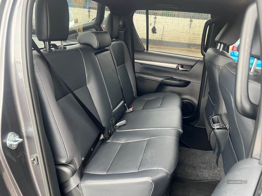May 2025 Toyota Hi-lux Invincible X D/Cab Pick Up 2.8 Hybrid 48V Auto
