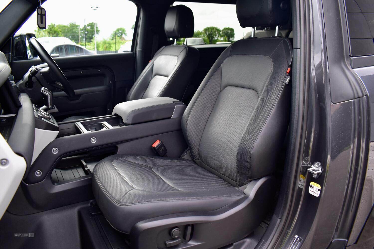  2022 Land Rover Defender 90 3.0 D250 MHEV X-Dynamic SE