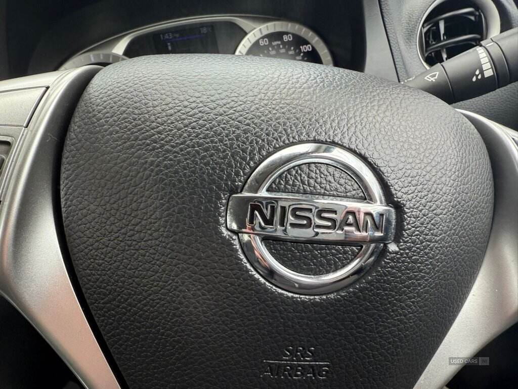 May 2021 Nissan Navara Double Cab Pick Up Tekna 2.3dCi 190 TT 4WD Auto