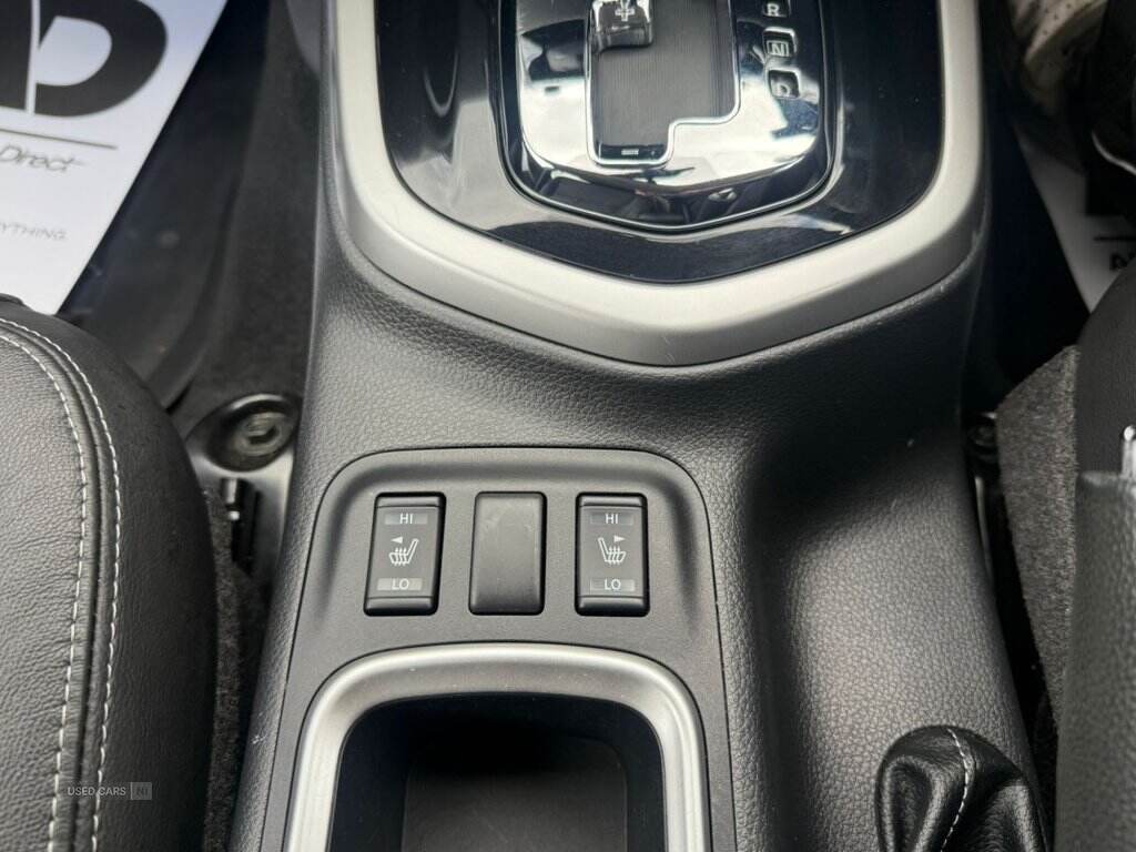 May 2021 Nissan Navara Double Cab Pick Up Tekna 2.3dCi 190 TT 4WD Auto