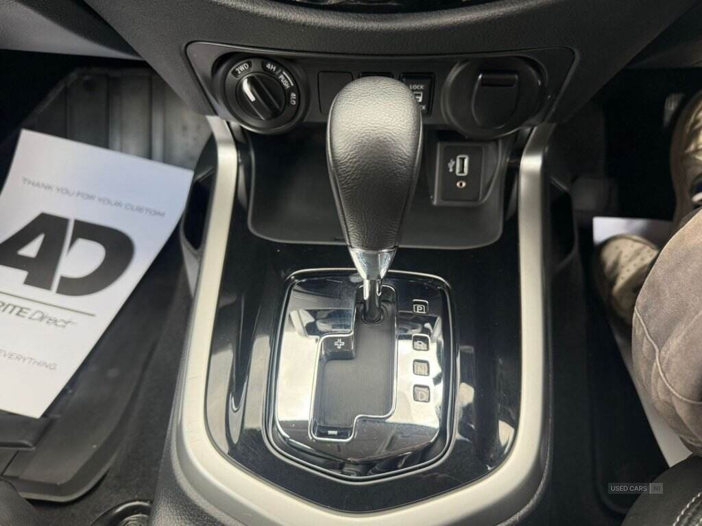 May 2021 Nissan Navara Double Cab Pick Up Tekna 2.3dCi 190 TT 4WD Auto