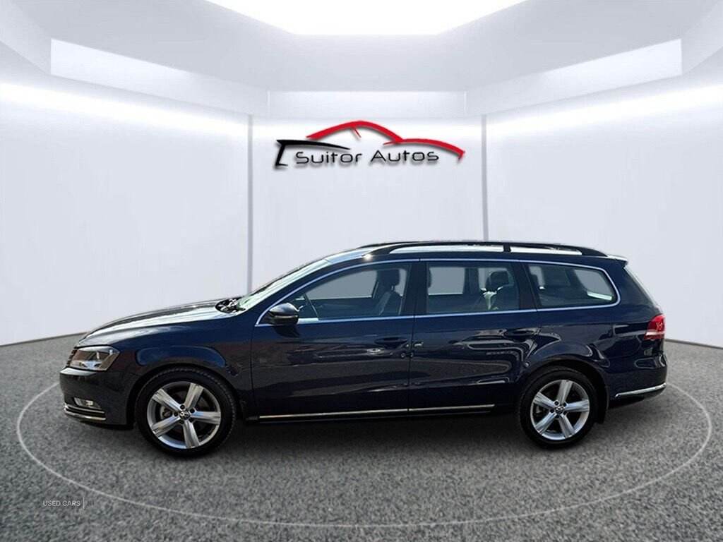 Apr 2011 Volkswagen Passat 1.6 TDI Bluemotion Tech SE 5dr