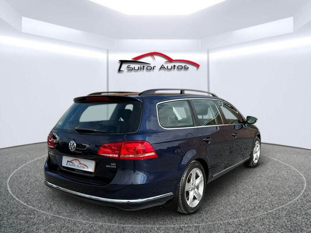 Apr 2011 Volkswagen Passat 1.6 TDI Bluemotion Tech SE 5dr