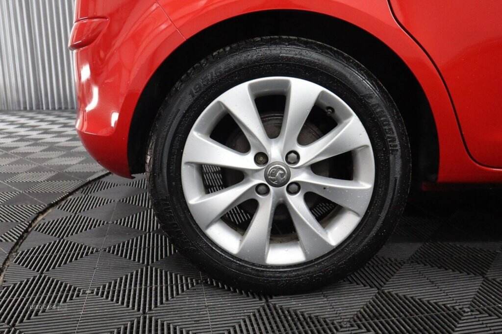 Oct 2014 Vauxhall Corsa 1.2 Excite 5dr