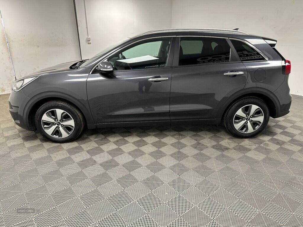 Aug 2018 Kia Niro 1.6 GDi Hybrid 2 5dr DCT